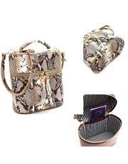 CLUTCH - catherinekcollections